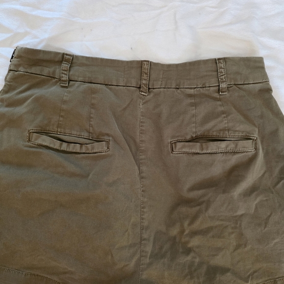 Anthropologie Kelyn Pleated City Shorts - Picture 5 of 8